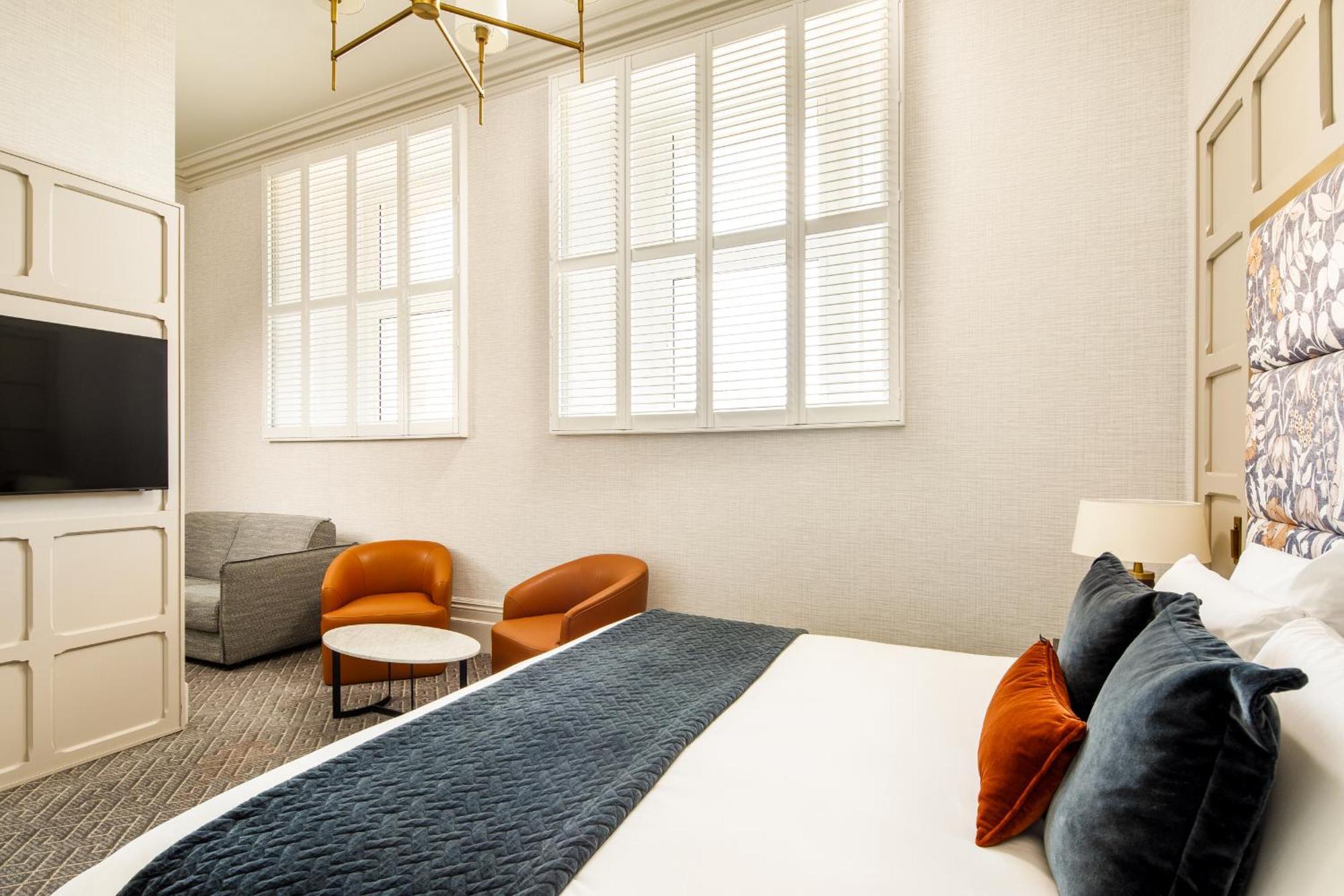 The Municipal Hotel Liverpool - Mgallery Экстерьер фото A room at the Hotel Commonwealth
